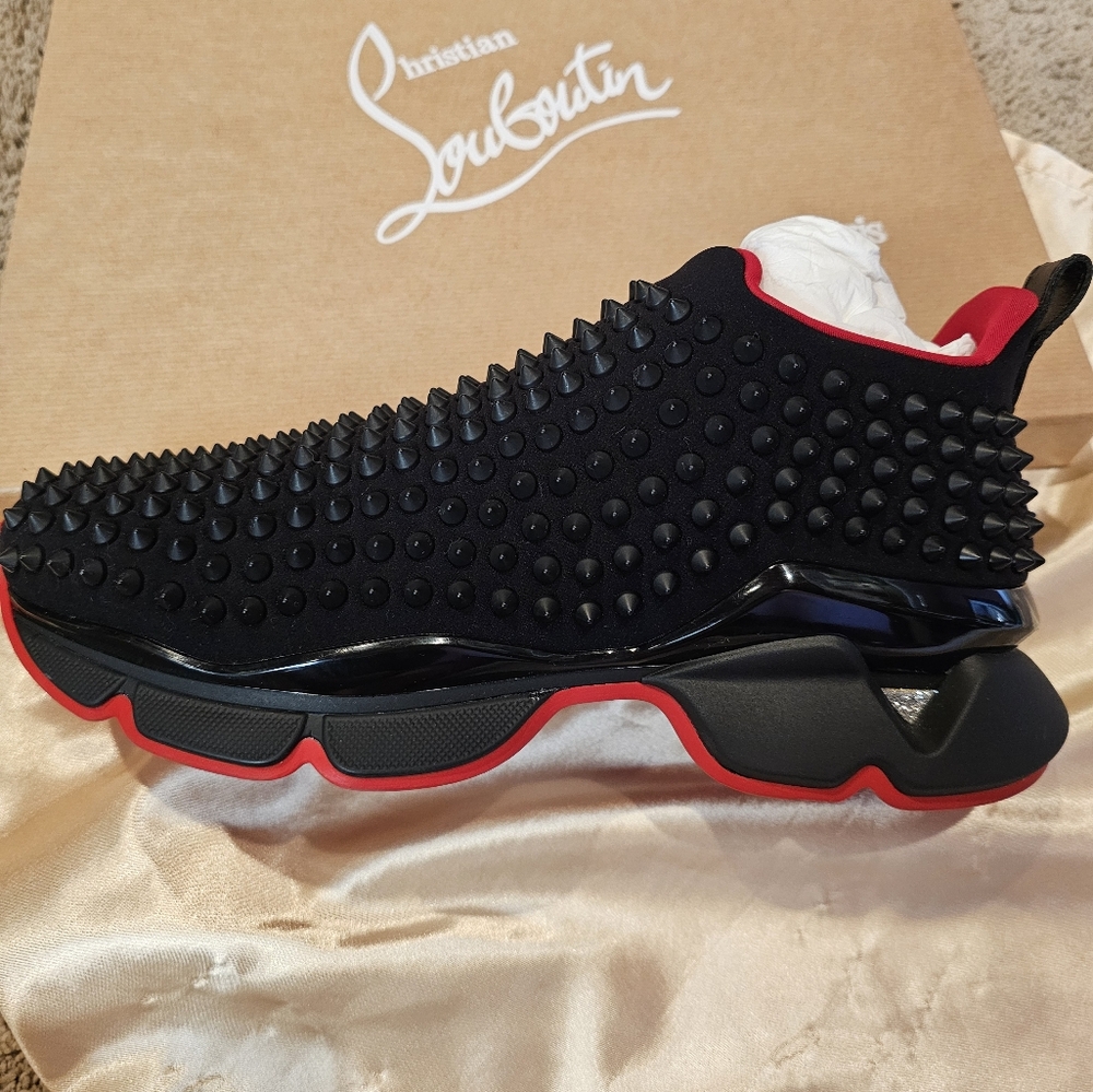 Shoes - Picture 3 of 10